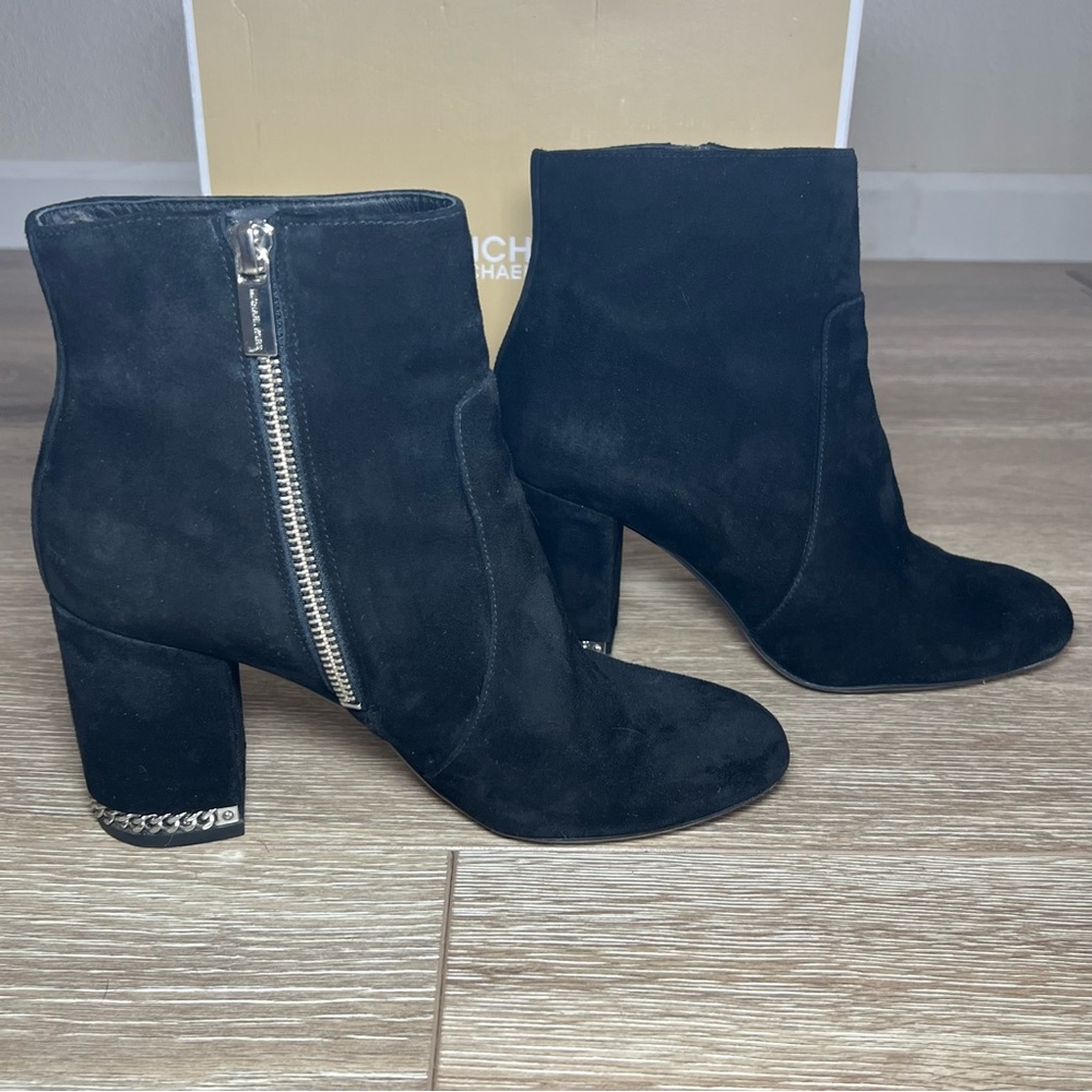 Michael Kors Sabrina Bootie Black Suede Women's Size 8M - Picture 4 of 10